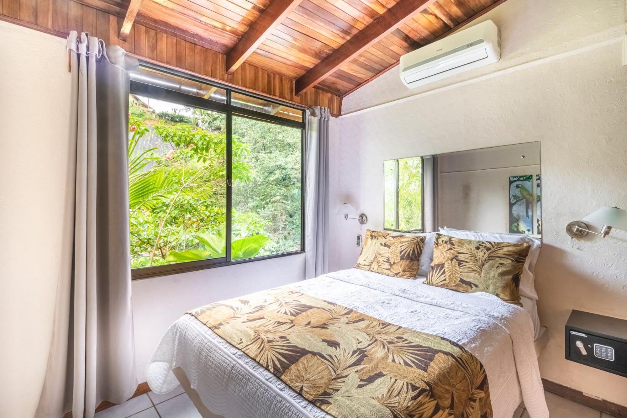 Boutique Hotel Las Cascadas Manuel Antonio Bilik gambar
